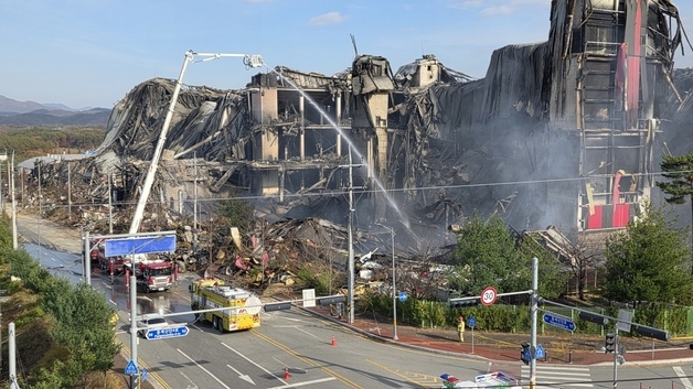 '60시간 만에 완진' 이랜드 물류창고 화재 원인은?