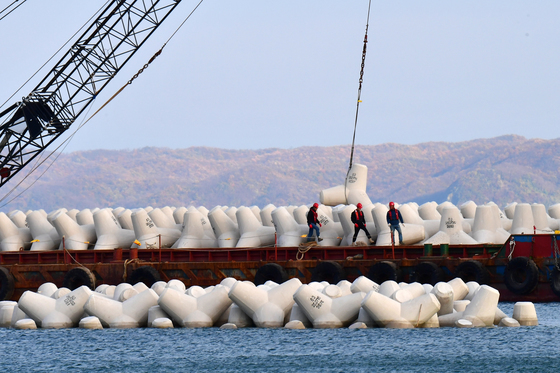 영일대해수욕장 수중 방파제 공사