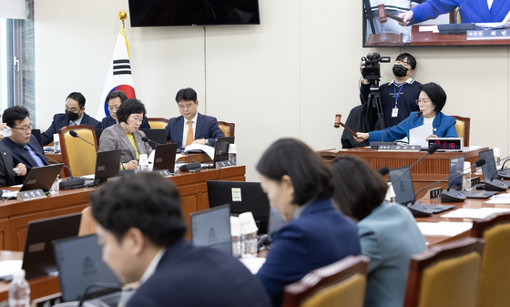 국힘 과방위원 "與, 일방적으로 TBS 예산 편성…최민희 사퇴하라"