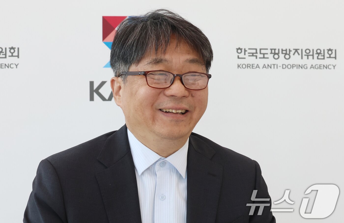본문 이미지 - 뉴스1과 인터뷰하고 있는 김일환 한국도핑방지위원회 사무총장. ⓒ News1 DB