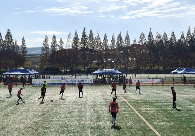 대선주조, 24년째 부산시축구협회 후원…축구 동호인 화합 도모