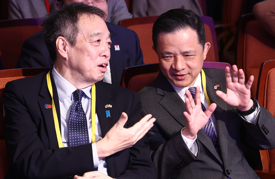 日미즈시마 "한반도 비핵화 중요"…中다이빙 "건설적 역할 지속"