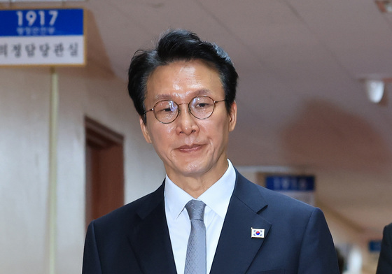 국무회의 참석하는 김민석 총리