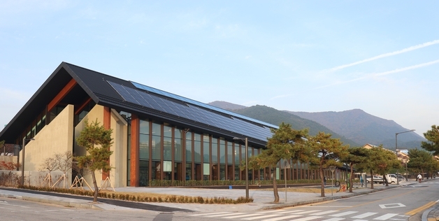 '종묘'서 영감 얻은 고창 황윤석도서관 12월3일 개관