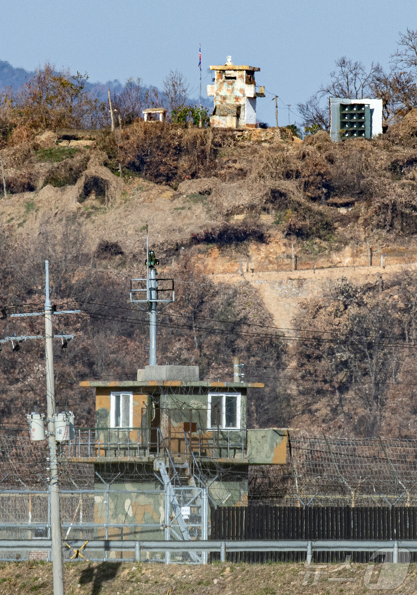 (파주=뉴스1) 이재명 기자 = 이재명 정부가 출범 이후 공식적으로 첫 남북 군사회담을 제안했으나, 북한은 아직 공식적인 답변을 하지 않은 것으로 확인됐다.이경호 국방부 부대변인은 …