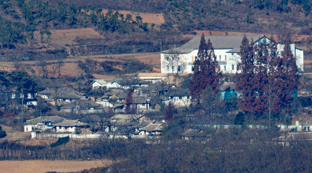 한-유엔사 MDL 서로 다르다…60% 이상 차이나 대북 공조도 차질