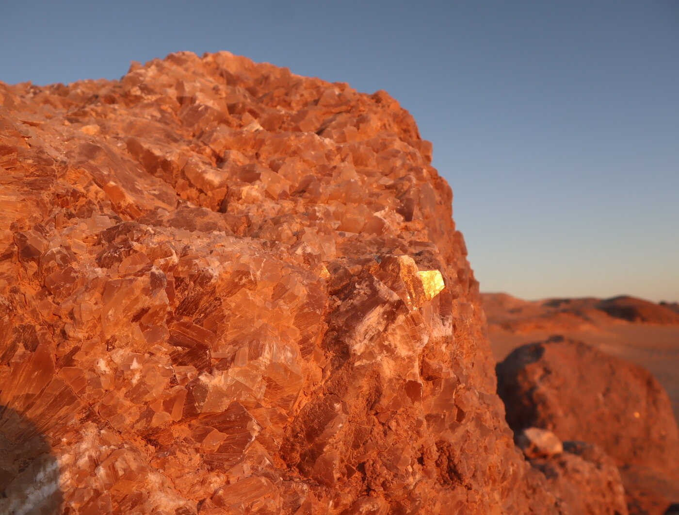 본문 이미지 - 백사막과 흑사막 중간에 위치한 크리스탈 마운틴&#40;Crystal Mountain&#41; ⓒ 뉴스1 김정한 기자