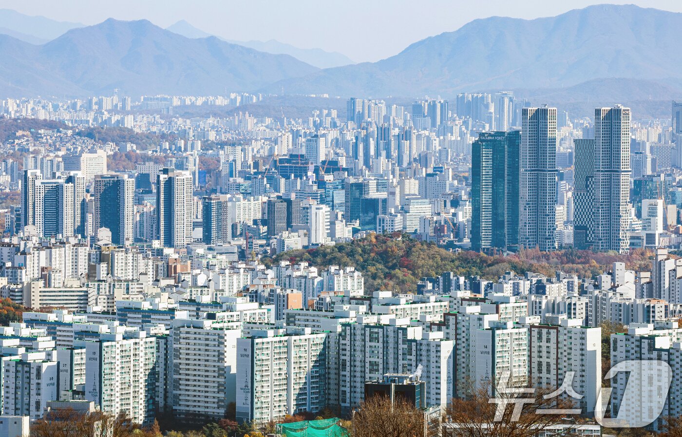 본문 이미지 - 서울 중구 남산에서 바라본 아파트 단지의 모습. &#40;자료사진&#41; /뉴스1 ⓒ News1 이호윤 기자