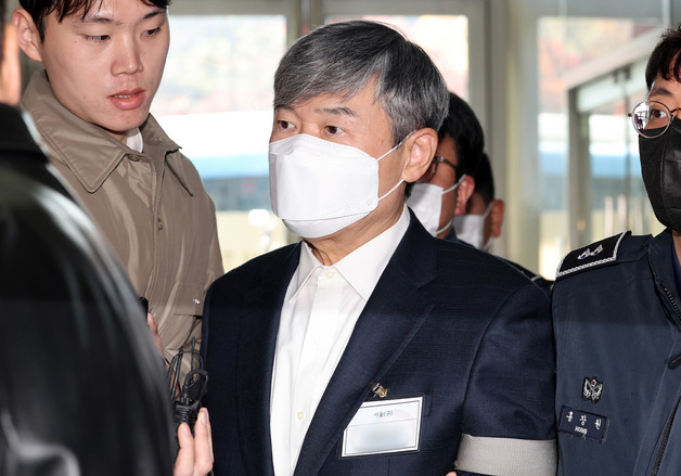 '구속' 조태용, 해병특검 출석…'이종섭 도피 의혹' 추가 조사