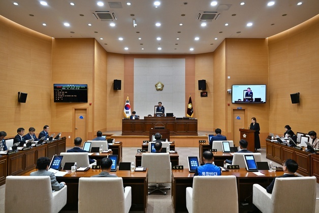 완주군의회, 제297회 정례회 개회…행정사무감사·예산안 심사