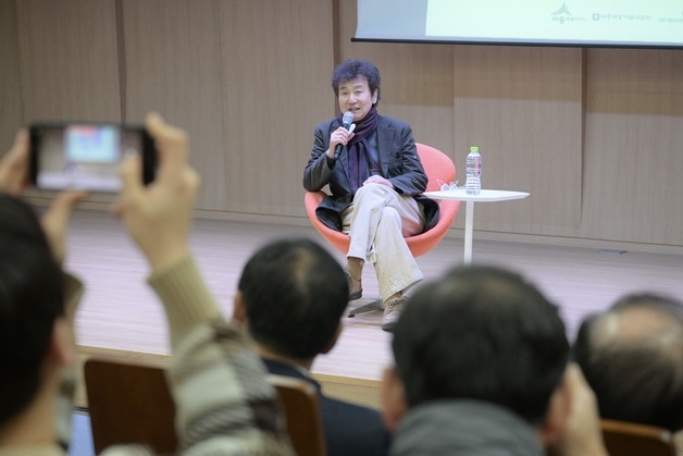 역사소설 '세종의 나라' 어떤 내용?…김진명 작가 독서토론회