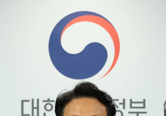 김민석 총리, "론스타 ISDS 취소위원회, 한국 정부 승소 결정"