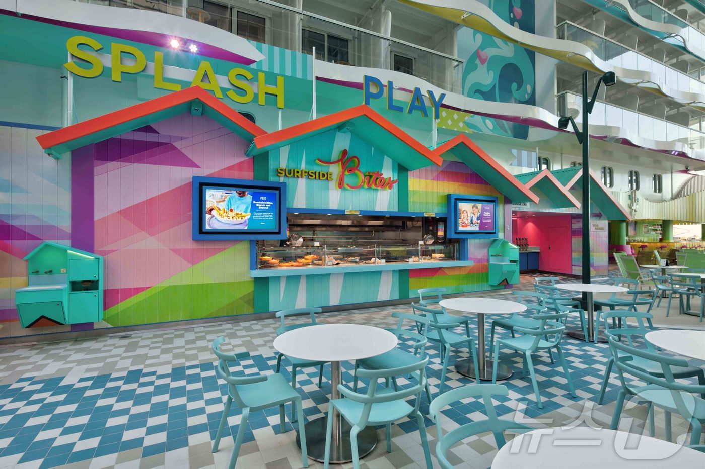 (서울=뉴스1) = 삼성전자가 글로벌 해운 업체인 로열 캐리비안 크루즈의 세계 최대 크기 '스타 오브 더 시즈' 크루즈선에 TV와 스마트 사이니지를 대량 공급했다고 19일 밝혔다. …