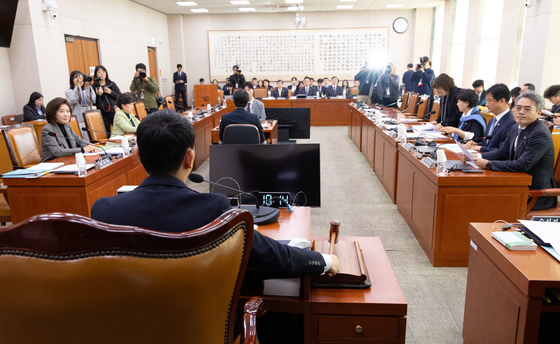 범여권 법사위 "집단항명 검사장 18명 고발…정권 흔들기 단죄"