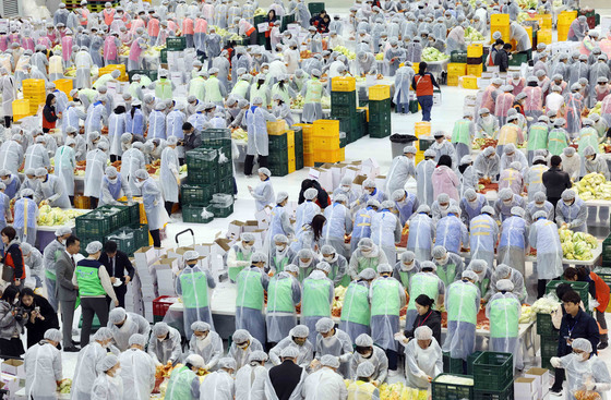 부산 6200여 세대에 전달될 사랑의 김장