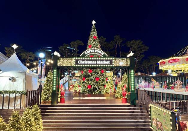 [르포] "서울 도심에 펼쳐진 동화 속 풍경"…롯데 크리스마스 마켓