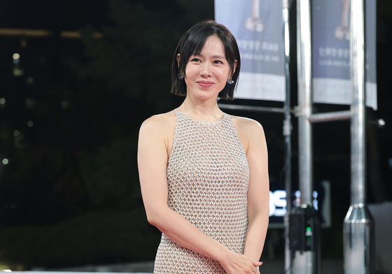 손예진, 단발 머리 변신