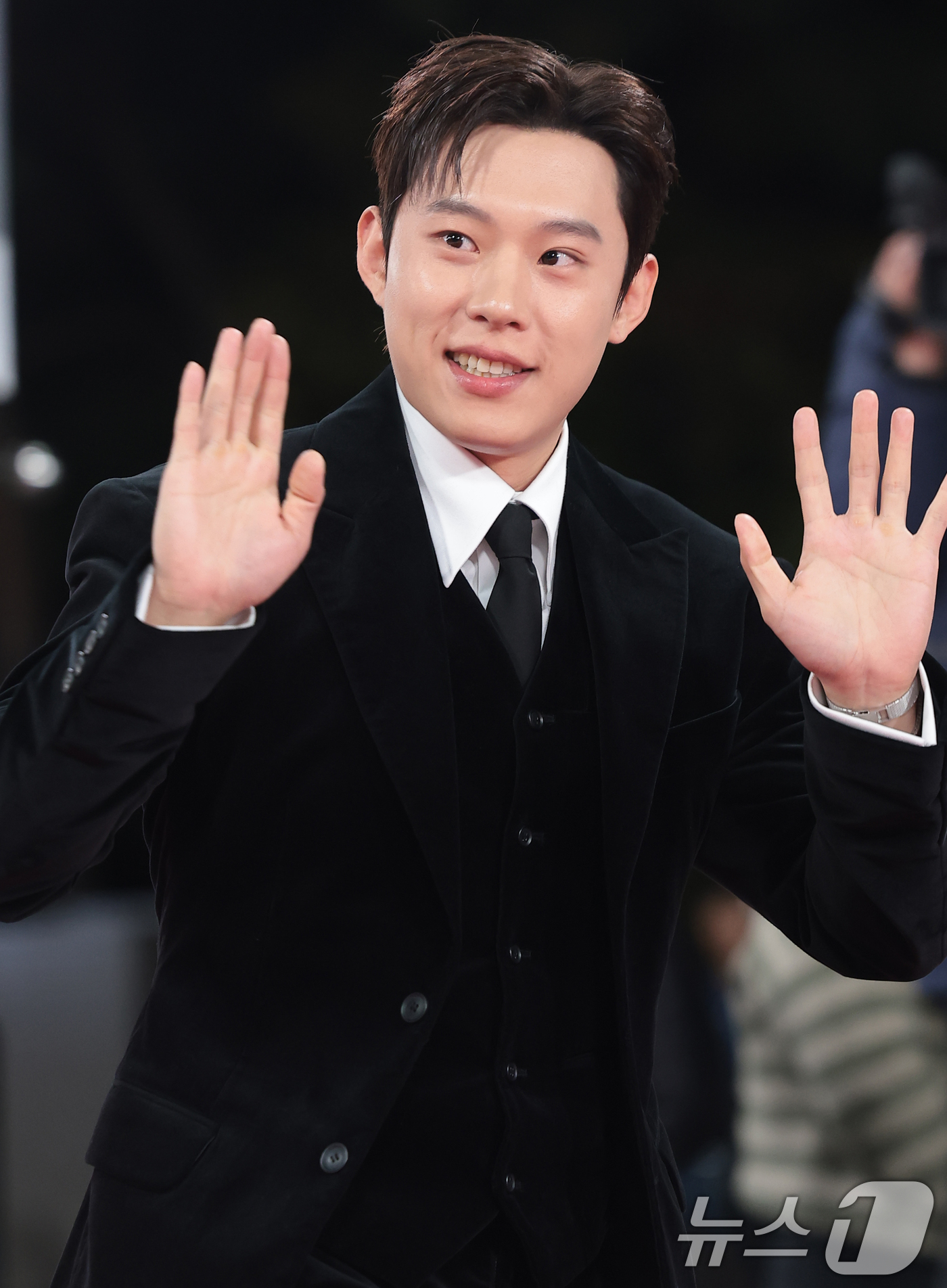 (서울=뉴스1) 권현진 기자 = 배우 김성철이 19일 오후 서울 영등포구 KBS홀에서 열린 제46회 청룡영화상 시상식에 참석해 레드카펫을 밟고 있다. 2025.11.19/뉴스1