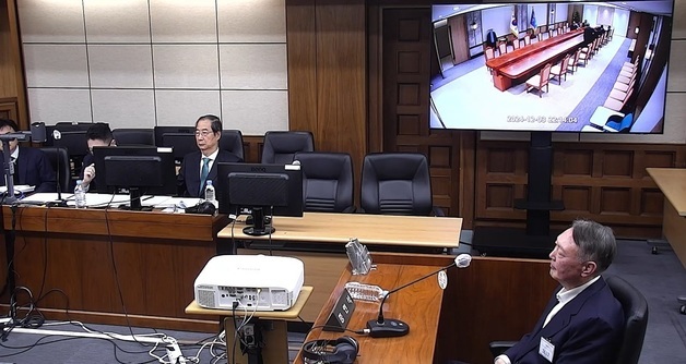 '한덕수 재판 위증' 윤석열, 항소심도 무죄…"계엄 요건 갖추려 했을 것"(상보)