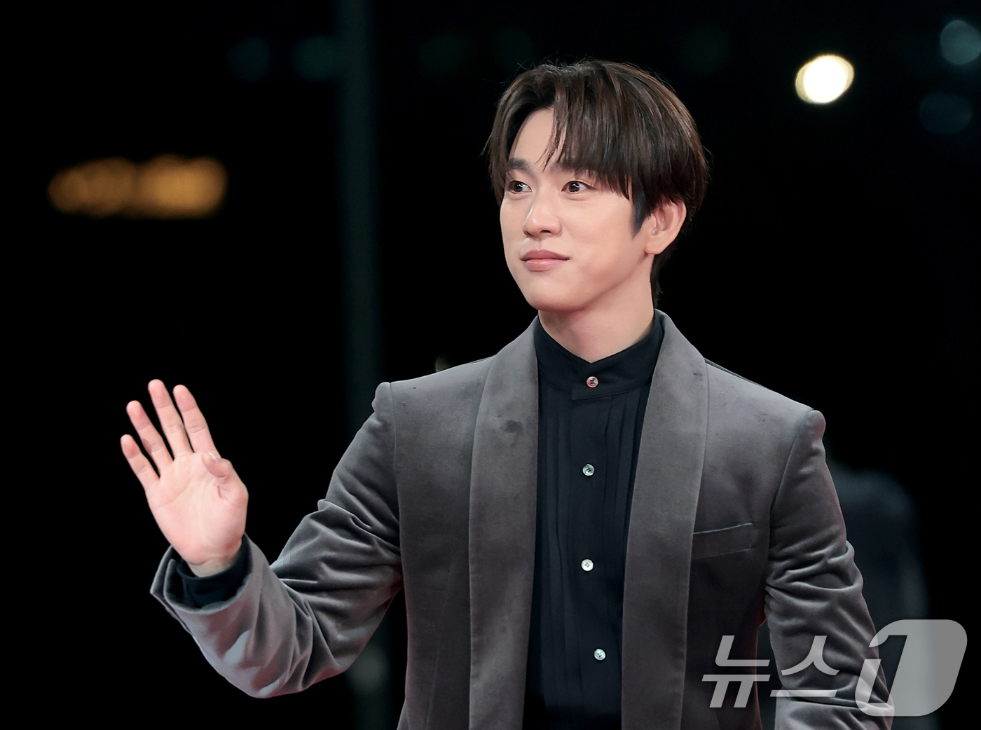 (서울=뉴스1) 권현진 기자 = 배우 박진영이 19일 오후 서울 영등포구 KBS홀에서 열린 제46회 청룡영화상 시상식 레드카펫 행사에 참석하고 있다. 2025.11.19/뉴스1