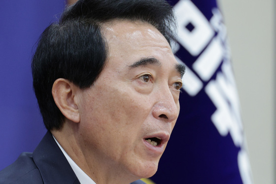 與 "통일교 연루 근거 제시되면 가차 없이 처리"…특검엔 선 그어