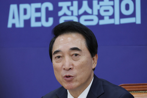 민주 "어려운 여건 속 한미동행 한 단계 격상시킨 협상 타결 환영"