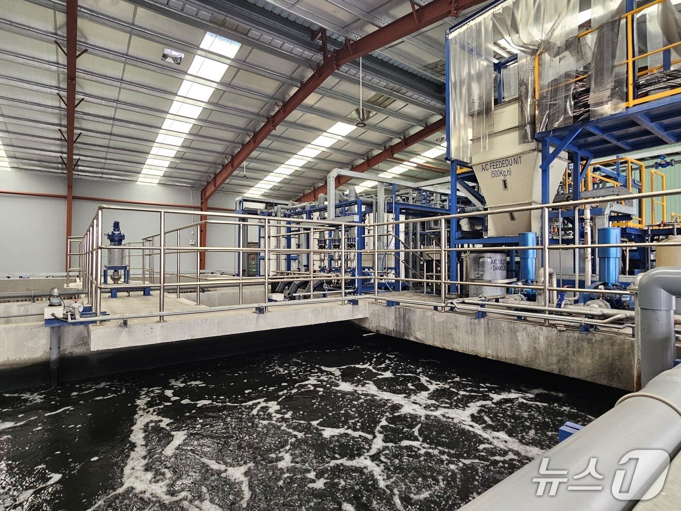 본문 이미지 - 정수 시스템. 해당 시스템을 통해 C&T 베트남 법인 내 폐수 약 30%가 정수된다.ⓒ 뉴스1/김진희 기자.