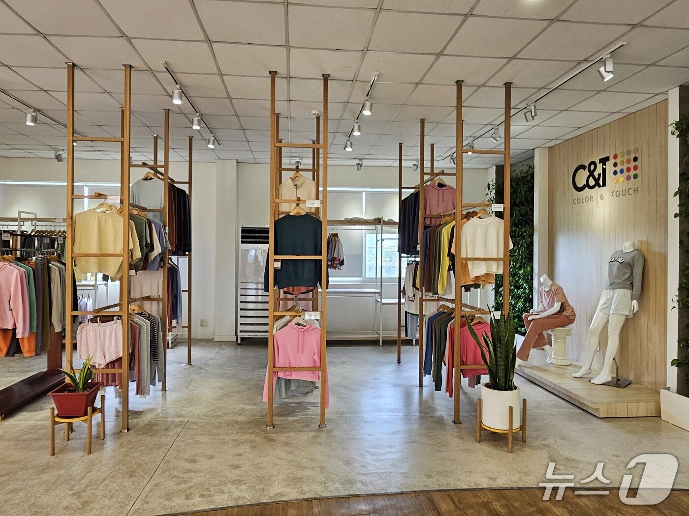 본문 이미지 - C&T 베트남 법인 내부 모습.ⓒ 뉴스1/김진희 기자.