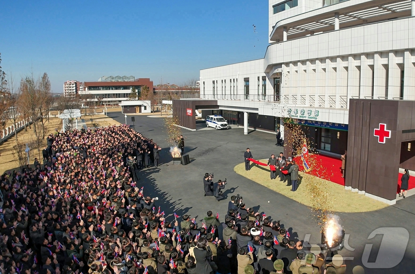 (평양 노동신문=뉴스1) = 북한 노동당 기관지 노동신문은 20일 김정은 당 총비서가 참석한 가운데 "당의 웅대한 지방 발전 강령을 전망적으로 확대 추진하는데 있어서 또 하나의 괄 …