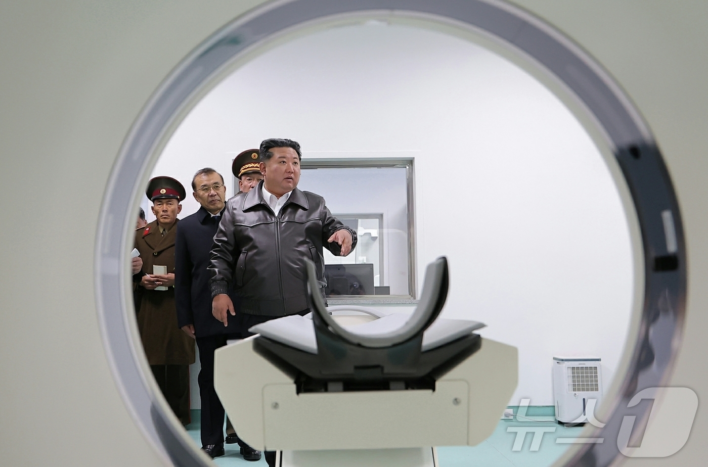 (평양 노동신문=뉴스1) = 북한 노동당 기관지 노동신문은 20일 김정은 당 총비서가 참석한 가운데 "당의 웅대한 지방 발전 강령을 전망적으로 확대 추진하는데 있어서 또 하나의 괄 …