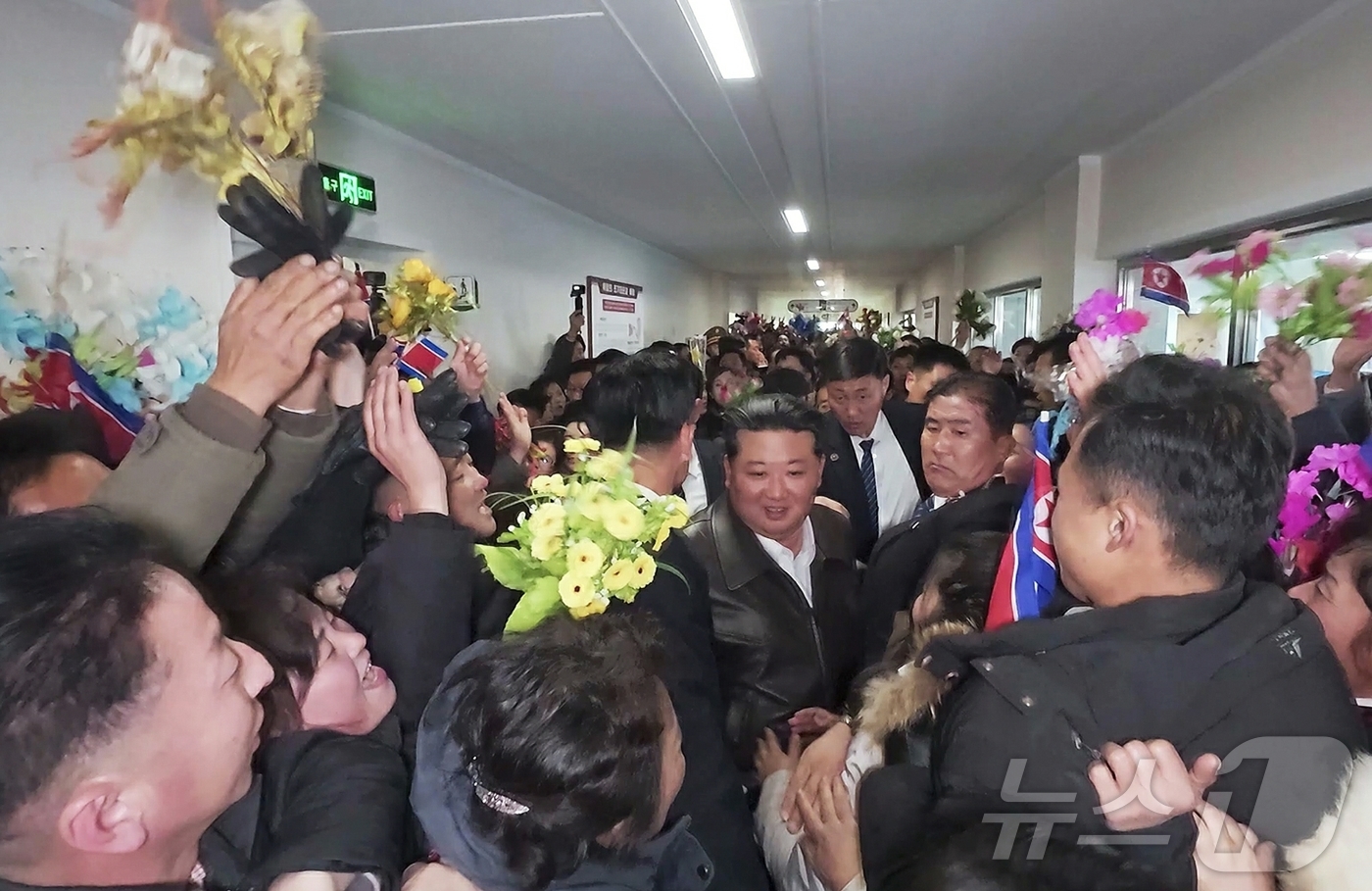 (평양 노동신문=뉴스1) = 북한 노동당 기관지 노동신문은 20일 김정은 당 총비서가 참석한 가운데 "당의 웅대한 지방 발전 강령을 전망적으로 확대 추진하는데 있어서 또 하나의 괄 …