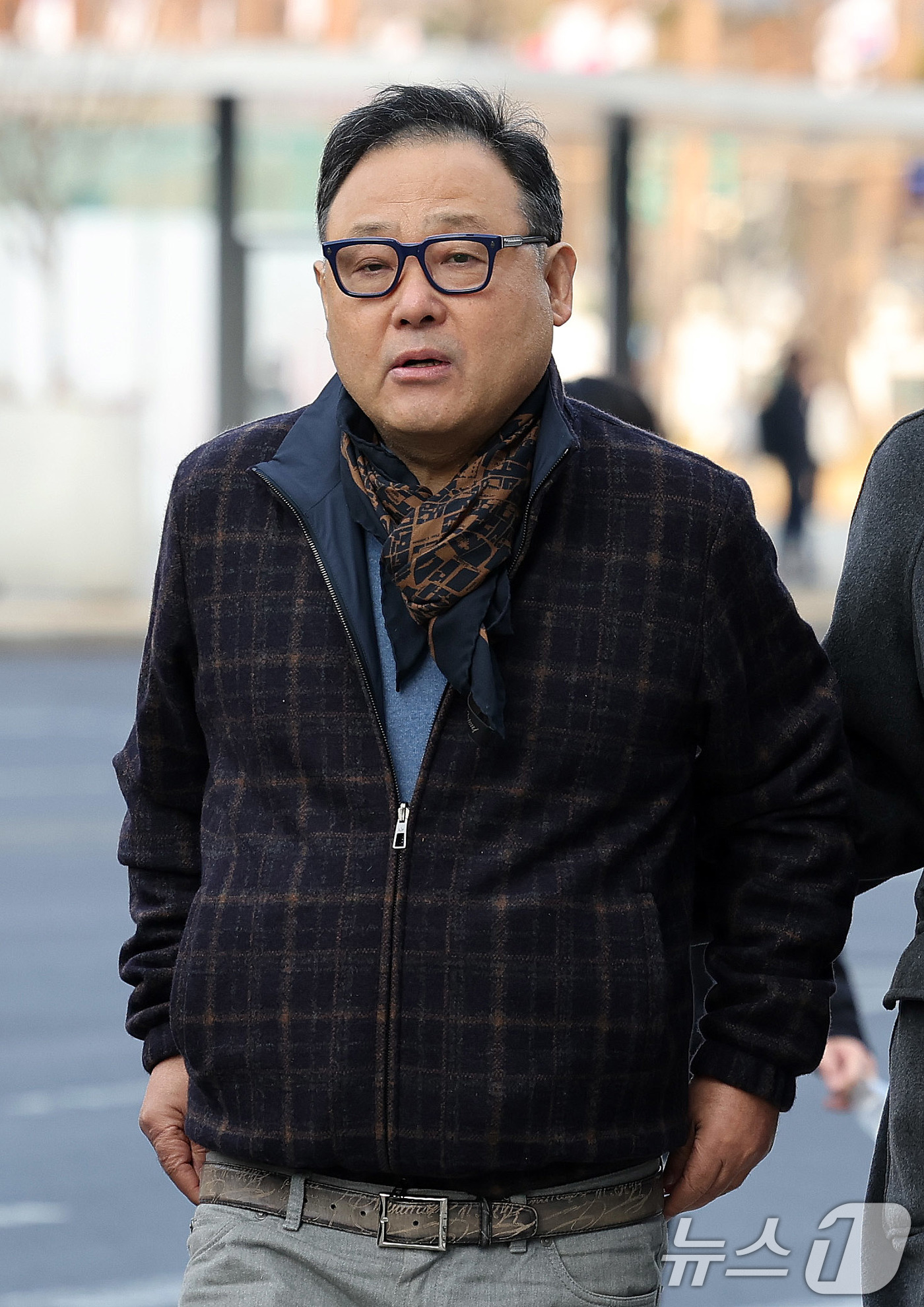 (서울=뉴스1) 박지혜 기자 = 서성빈 드론돔 대표가 20일 서울 광화문 KT빌딩 내 김건희 특검 사무실에 출석하고 있다.특검팀은 윤석열 정부 시절 대통령실의 ‘로봇개’ 납품 사업 …