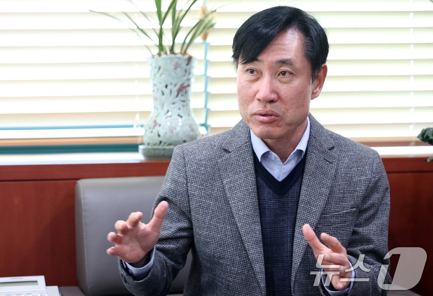 본문 이미지 - 하태경 보험연수원장이 20일 서울 성북구 보험연수원에서 뉴스1과 인터뷰를 하고 있다. ⓒ News1 김명섭 기자