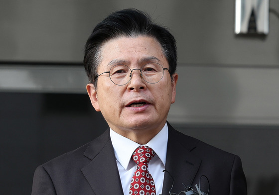 '내란 선동' 황교안 前총리, 재판부 기피 신청…첫 공판 연기