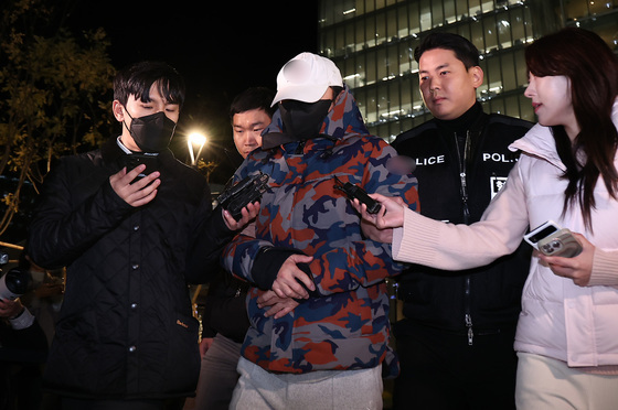 특검 "도이치 공범, 1300여만원 부당이득…김건희 공범" 공소장 적시