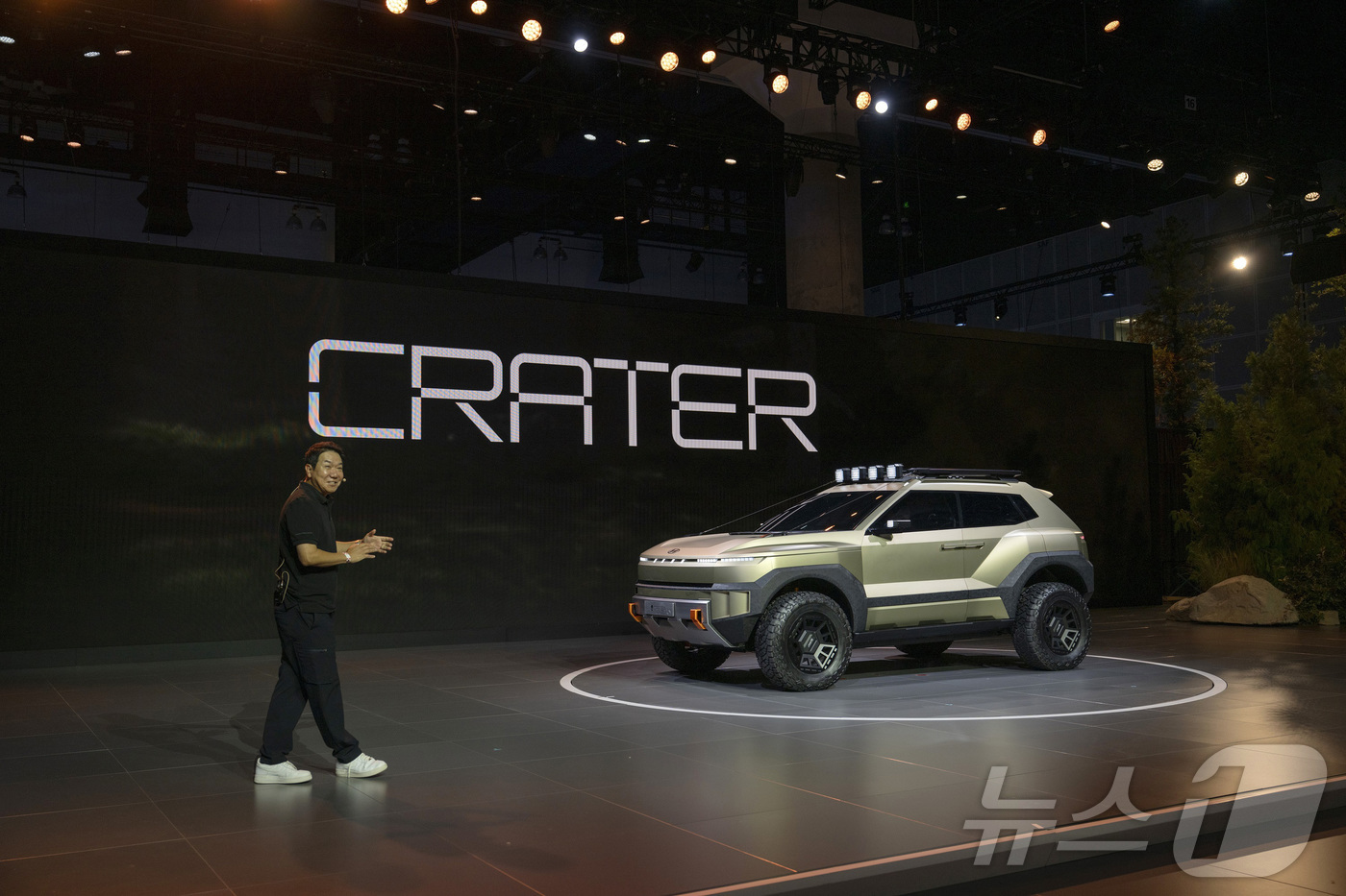 (서울=뉴스1) = 현대자동차가 지난 20일(현지시간) 미국 LA 컨벤션 센터에서 열린 '2025 LA 오토쇼'에서 ‘크레이터 콤팩트 오프로드 콘셉트카 ‘크레이터(CRATER)’가 …