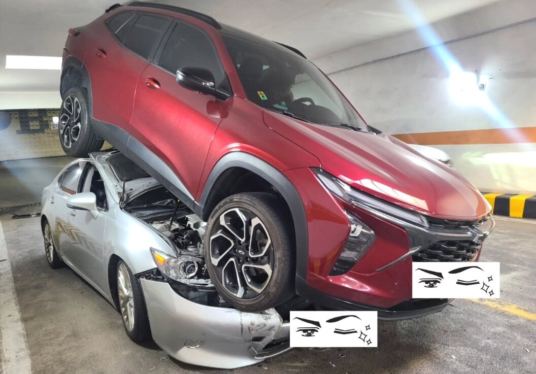 본문 이미지 - 지난 주말 서울의 한 지하주차장에서 발생한 차량 사고. 출처=쓰레드