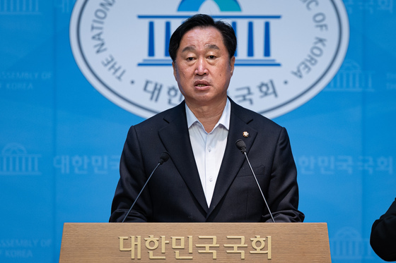 與 김준혁 "李대통령 환단고기, 뉴라이트 기관장의 시각 물은 것"