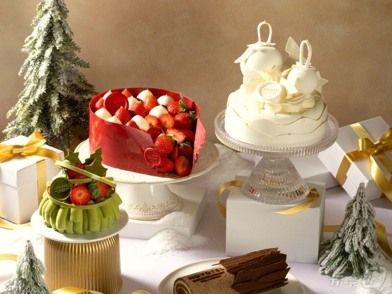 본문 이미지 - 크리스마스 케이크 4종&#40;노보텔앰배서더동대문 제공&#41;