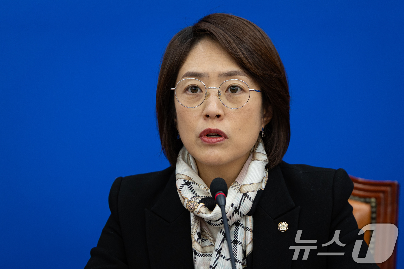 (서울=뉴스1) 유승관 기자 = 고민정 더불어민주당 의원이 21일 서울 여의도 국회에서 열린 더불어민주당 서울시당 새서울준비특별위원회 주최 혐오현수막 대응을 위한 간담회에서 모두 …