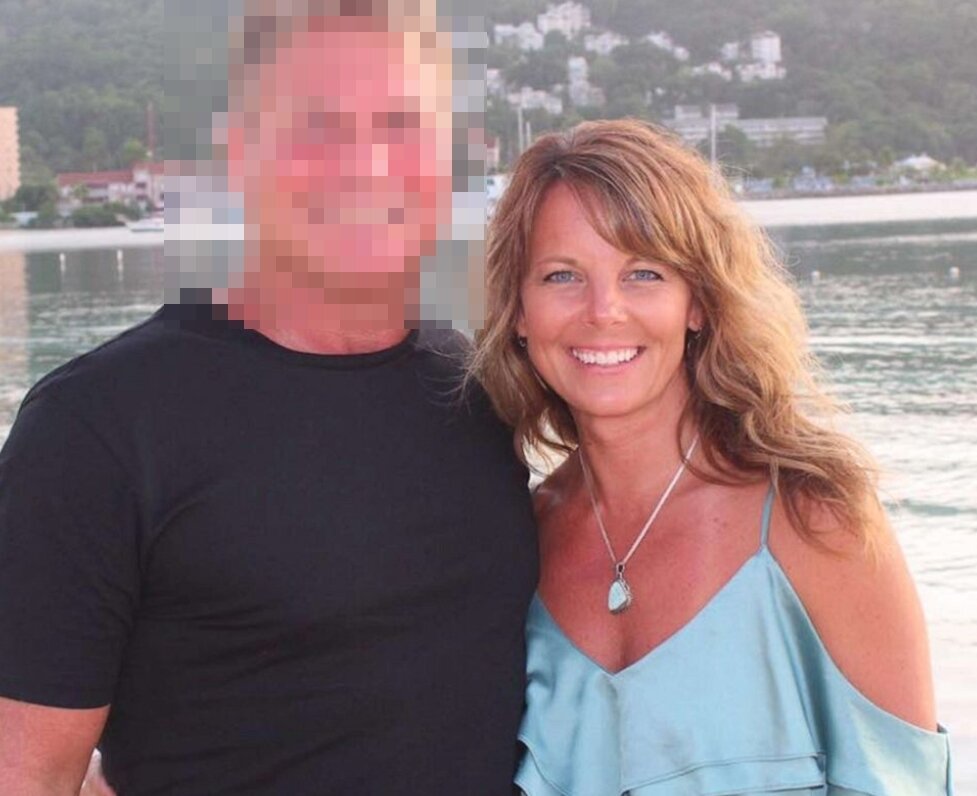 본문 이미지 - 남편 배리 모퓨와 사망한 아내 수전 모퓨. 출처=더선