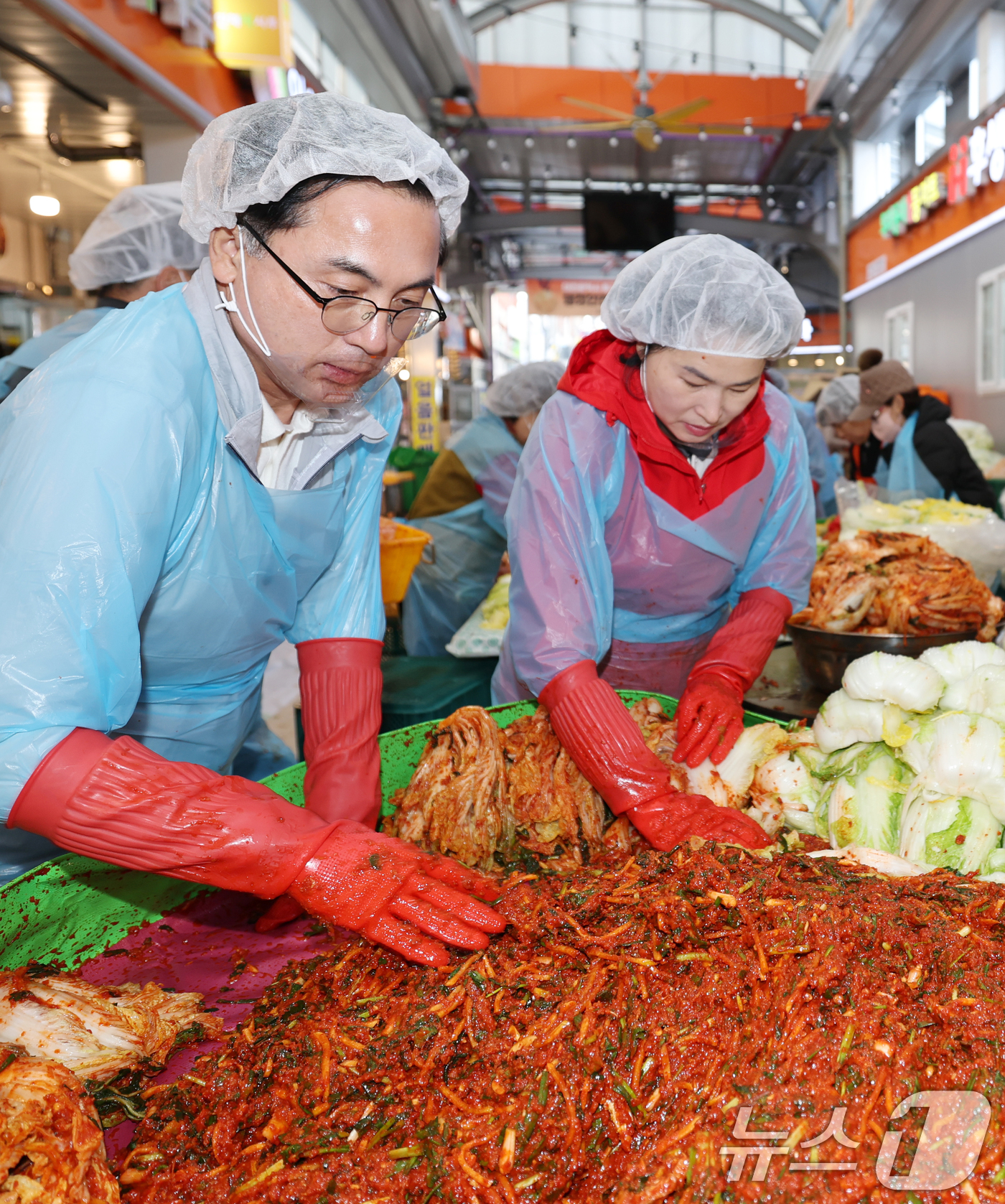 (대전=뉴스1) 김기태 기자 = 진심사랑행복 담은 김장나눔 2025.11.22/뉴스1