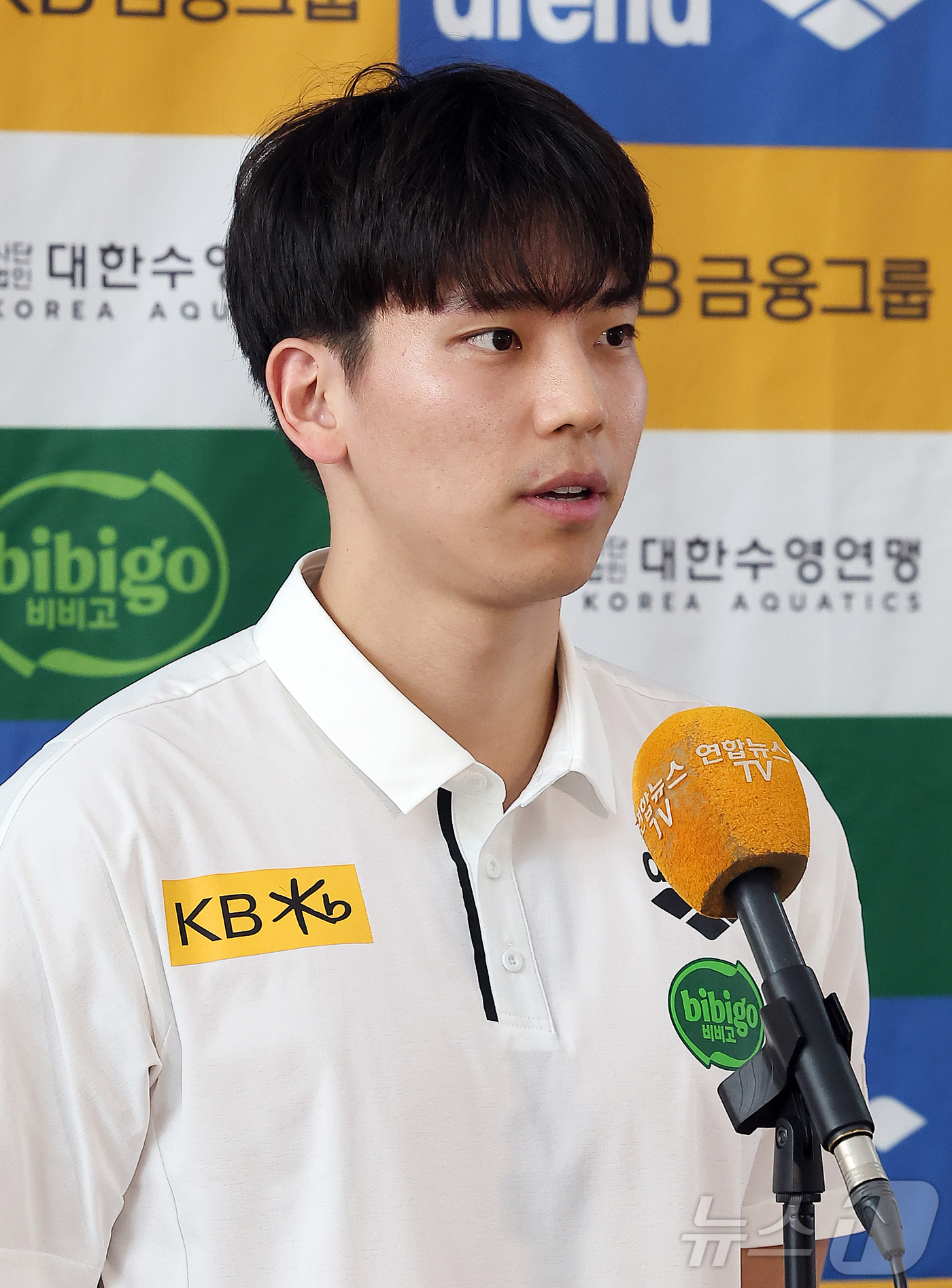 (인천공항=뉴스1) 김진환 기자 = 대한민국 수영 국가대표팀의 이주호가 23일 2025-26 경영 국가대표 강화훈련을 위해 호주로 출국에 앞서 인터뷰를 하고 있다. 2025.11. …