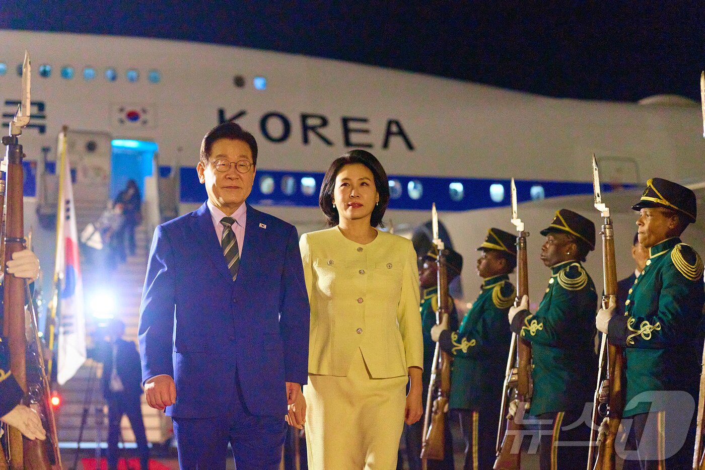 Courtesy of the Presidential Office