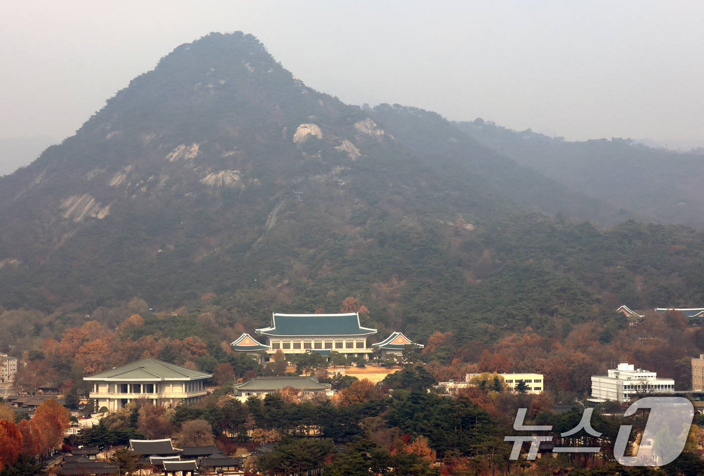 (서울=뉴스1) 임세영 기자 = 대통령집무실이 다음달 청와대로 다시 이전한다.지난 23일 국회 국방위원회 소속 국민의힘 강대식 의원실이 국방부로부터 제출받은 자료에 따르면, 국방부 …