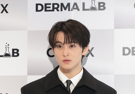 마크 NCT 탈퇴에…멤버들 "처음엔 미웠지만 정말 좋아해, 응원"