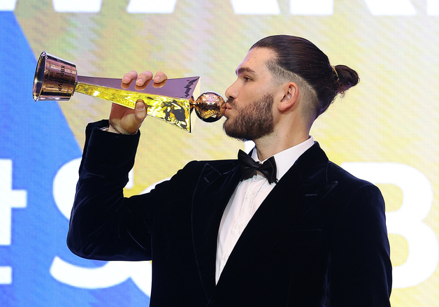 "KBO MVP 폰세, 내년 토론토서 9승 ERA 4.00" 팬그래프닷컴 예상