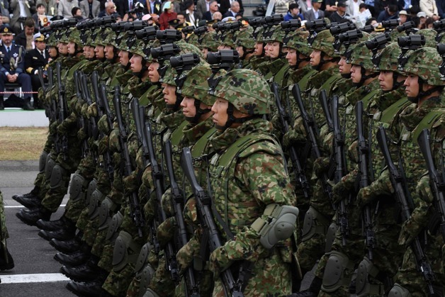 '만성적 인력난' 日자위대, 봉급인상 1년 앞당겨 2027년 시행