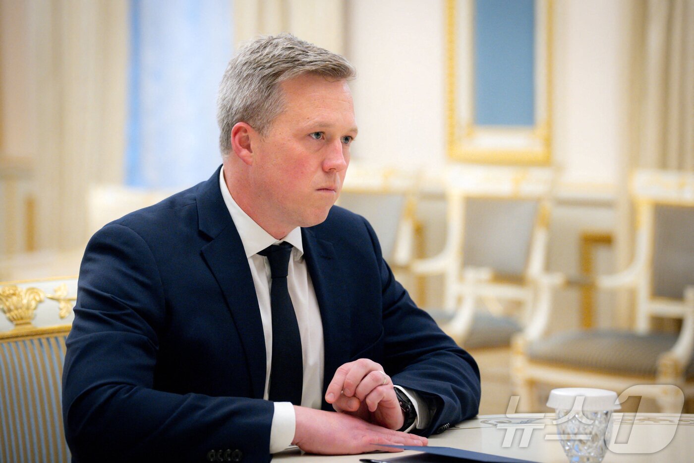 본문 이미지 - 댄 드리스콜 미 육군 장관. 2025.11.20 ⓒ 로이터=뉴스1 ⓒ News1 이지예 객원기자