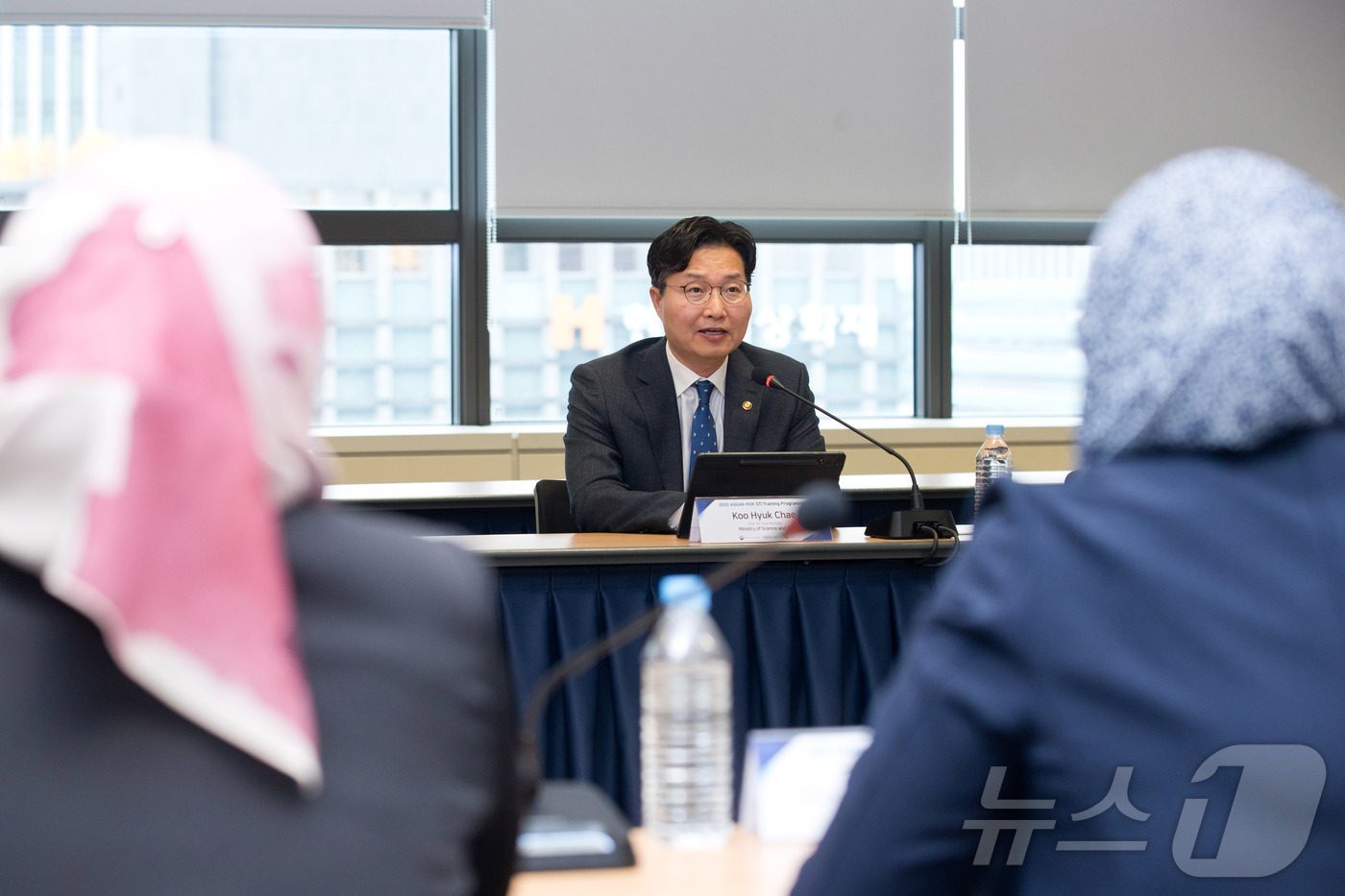 (서울=뉴스1) = 구혁채 과학기술정보통신부 제1차관이 25일 오전 서울 종로구 광화문교보빌딩 국가과학기술자문회의 대회의실에서 열린 '제7회 한-아세안 우수과학기술혁신상 시상식' …